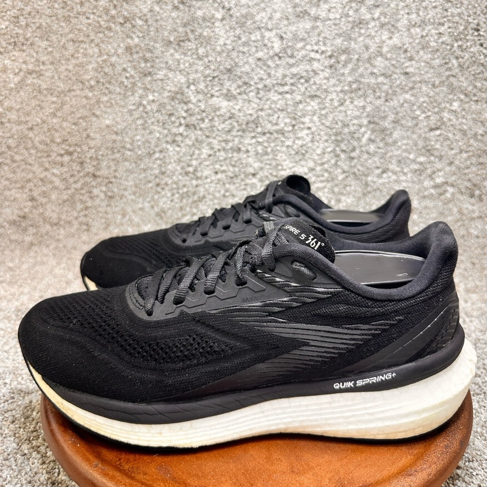 361 spire 5 Black Running Shoes with White Soles men’s size 8